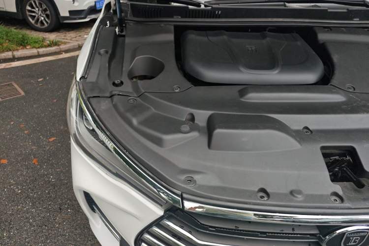 Used BYD Song MAX 2017 1.5T Automatic Smart Connect Elite 7-Seater Engine Bay Right
