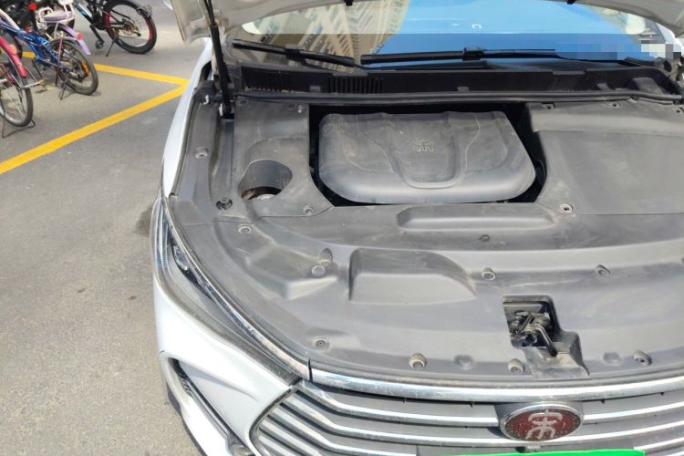 Used BYD Song MAX 2017 1.5T Automatic Smart Connect Elite 7-Seater Engine Bay Right