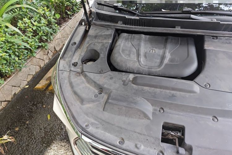 Used BYD Song MAX 2017 1.5T Automatic Smart Connect Elite 7-Seater Engine Bay Right