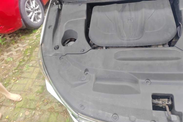 Used BYD Song MAX 2017 1.5T Automatic Smart Connect Elite 7-Seater Engine Bay Right