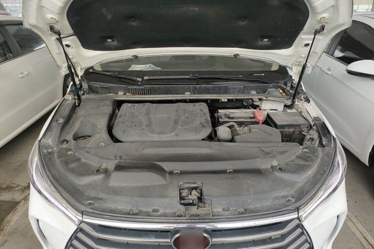 Used BYD Song MAX 2017 1.5T Automatic Smart Connect Elite 7-Seater Engine Bay