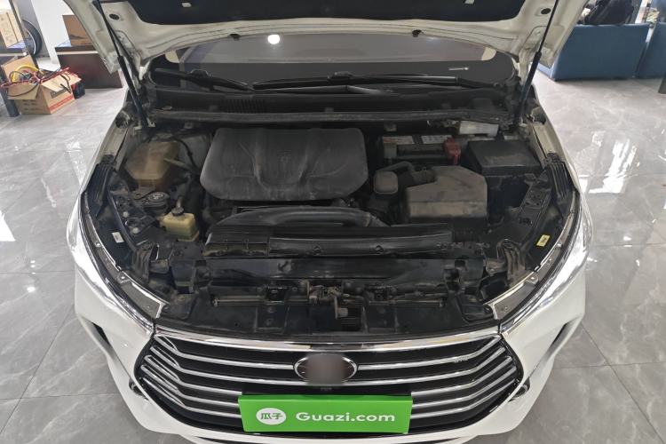 Used BYD Song MAX 2017 1.5T Automatic Smart Connect Elite 7-Seater Engine Bay