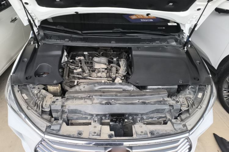 Used BYD Song MAX 2017 1.5T Automatic Smart Connect Elite 7-Seater Engine Bay