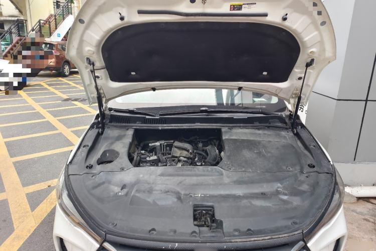 Used BYD Song MAX 2017 1.5T Automatic Smart Connect Prestige 7-Seater Engine Bay