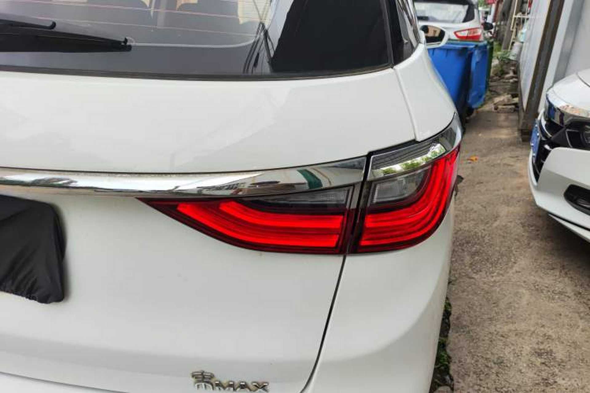 Used BYD Song MAX 2017 1.5T Manual Smart Connect Luxury 7-Seater Exterior 1