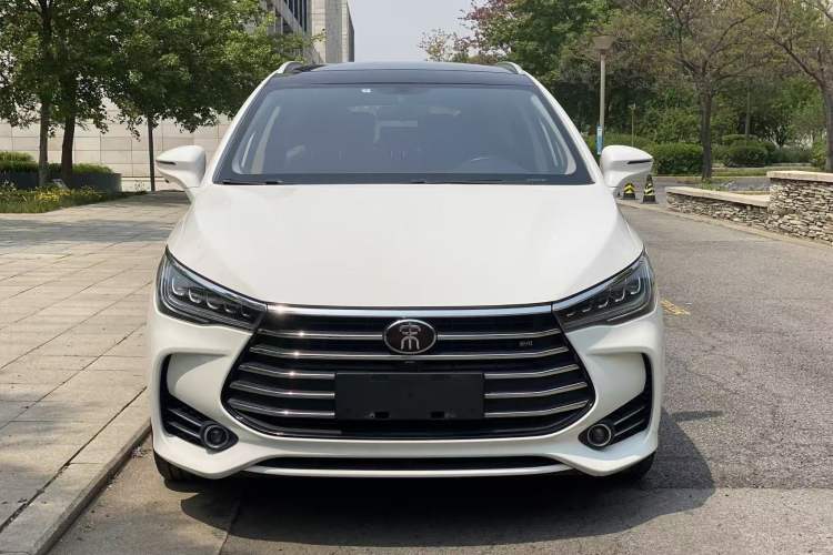 Used BYD Song MAX 2017 1.5T Automatic Smart Connect Elite 7-Seater Exterior 1