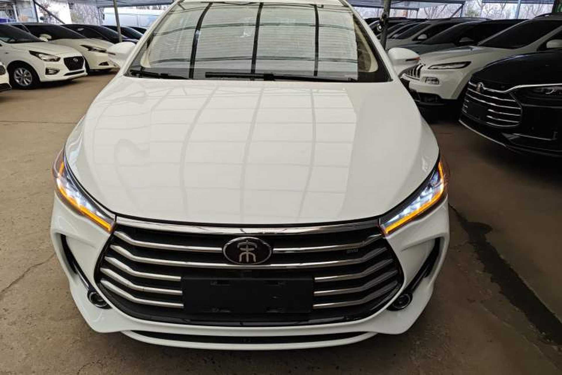Used BYD Song MAX 2017 1.5T Automatic Smart Connect Luxury 7-Seater Exterior 1