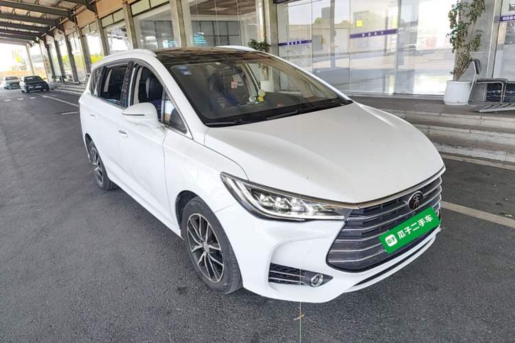 Used BYD Song MAX 2017 1.5T Automatic Smart Connect Prestige 7-Seater Exterior 1