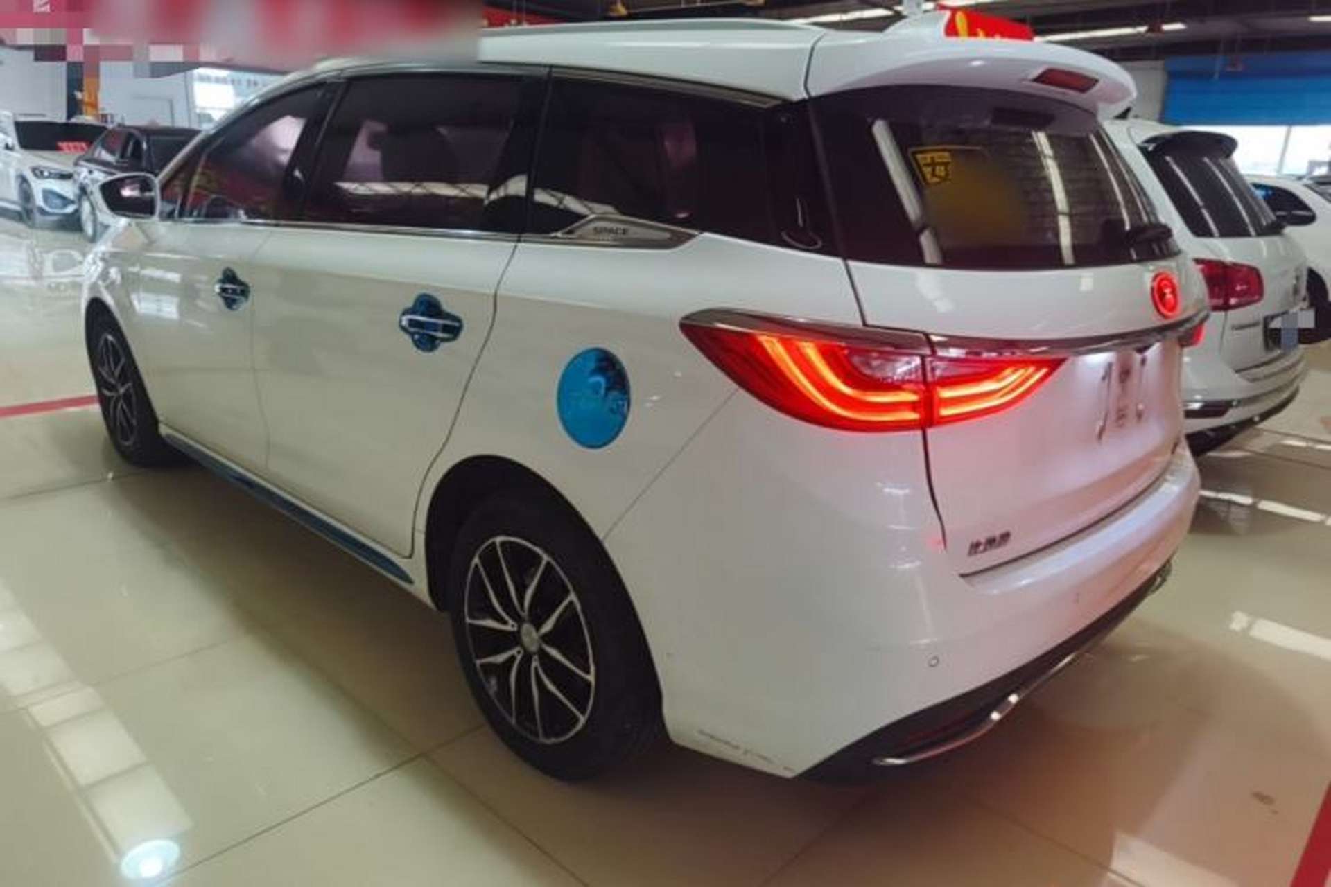 Used BYD Song MAX 2017 1.5T Automatic Smart Connect Prestige 7-Seater Exterior 2