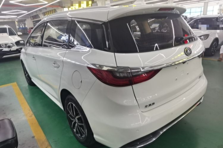 Used BYD Song MAX 2017 1.5T Automatic Smart Connect Prestige 7-Seater Exterior 2