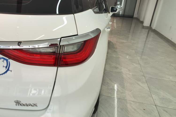 Used BYD Song MAX 2017 1.5T Automatic Smart Connect Prestige 7-Seater Exterior 3