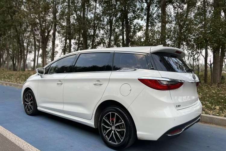 Used BYD Song MAX 2017 1.5T Automatic Smart Connect Luxury 7-Seater Exterior 3