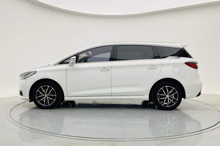 Used BYD Song MAX 2017 1.5T Automatic Smart Connect Elite 7-Seater Exterior 3