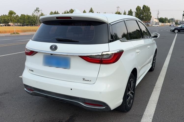 Used BYD Song MAX 2017 1.5T Manual Smart Connect Luxury 7-Seater Exterior 3