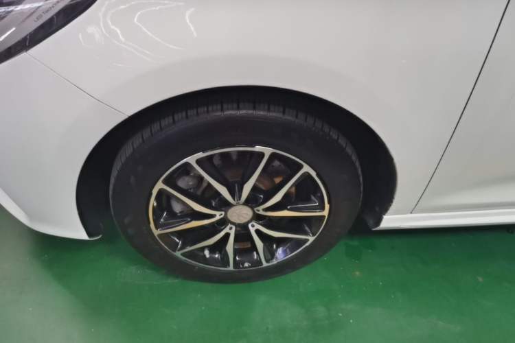 Used BYD Song MAX 2017 1.5T Automatic Smart Connect Prestige 7-Seater Exterior 4