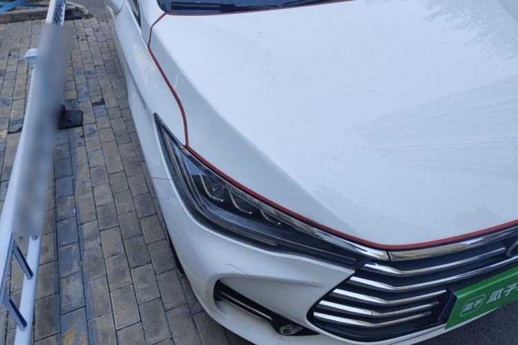 Used BYD Song MAX 2017 1.5T Manual Smart Connect Luxury 7-Seater Exterior 6