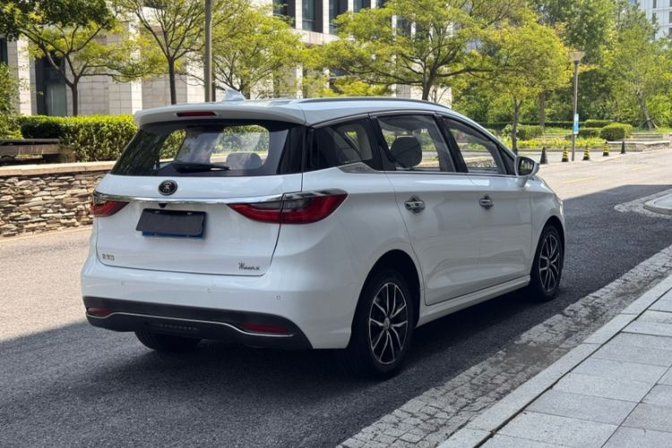 Used BYD Song MAX 2017 1.5T Automatic Smart Connect Prestige 7-Seater Exterior 6
