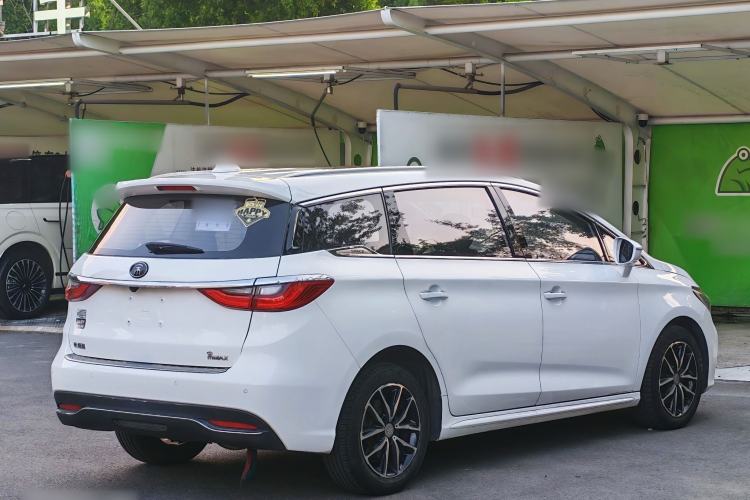 Used BYD Song MAX 2017 1.5T Automatic Smart Connect Prestige 7-Seater Exterior 7
