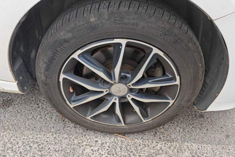 Used BYD Song MAX 2017 1.5T Automatic Smart Connect Luxury 7-Seater Exterior 7