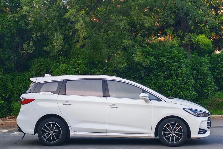 Used BYD Song MAX 2017 1.5T Automatic Smart Connect Prestige 7-Seater Exterior 8