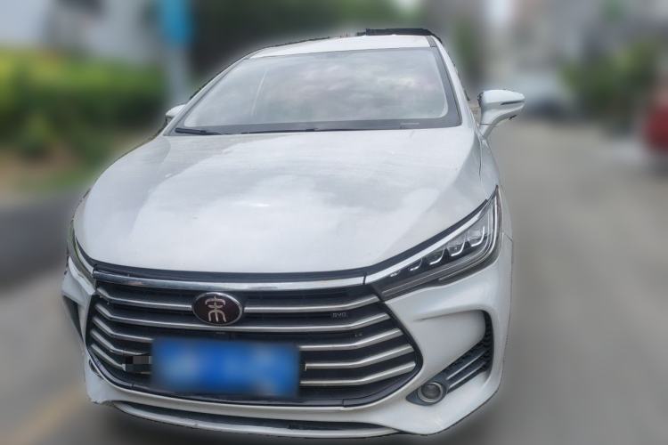 Used BYD Song MAX 2017 1.5T Automatic Smart Connect Luxury 7-Seater Front