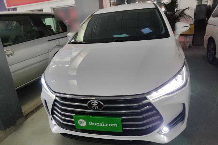 Used BYD Song MAX 2017 1.5T Automatic Smart Connect Luxury 7-Seater Front