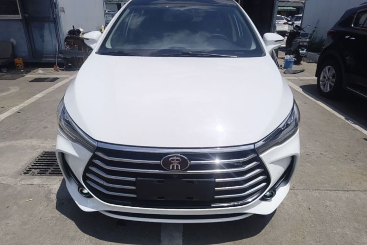 Used BYD Song MAX 2017 1.5T Automatic Smart Connect Prestige 7-Seater Front