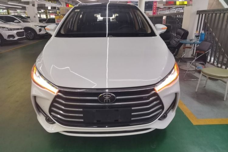 Used BYD Song MAX 2017 1.5T Automatic Smart Connect Prestige 7-Seater Front