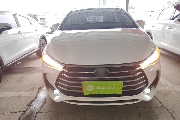 Used BYD Song MAX 2017 1.5T Automatic Smart Connect Elite 7-Seater Front