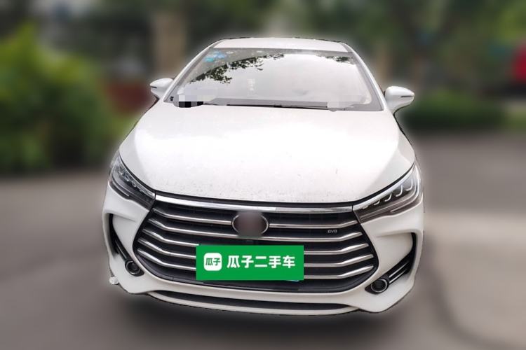 Used BYD Song MAX 2017 1.5T Manual Smart Connect Luxury 7-Seater Front