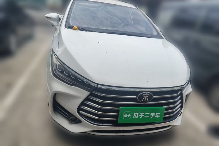 Used BYD Song MAX 2017 1.5T Manual Smart Connect Luxury 7-Seater Front