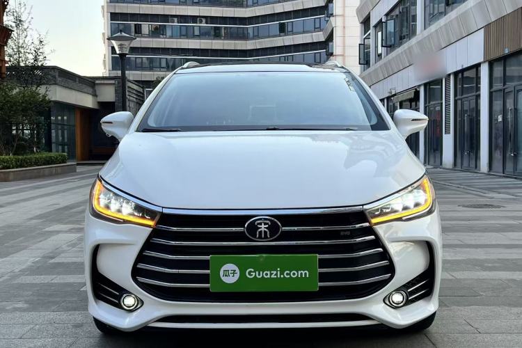 Used BYD Song MAX 2017 1.5T Automatic Smart Connect Elite 7-Seater Front