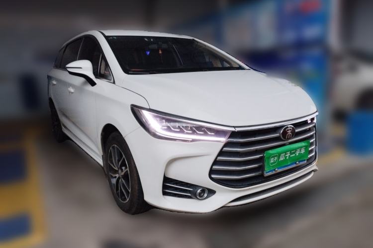 Used BYD Song MAX 2017 1.5T Manual Comfort 7-Seater Front Right 45 Deg