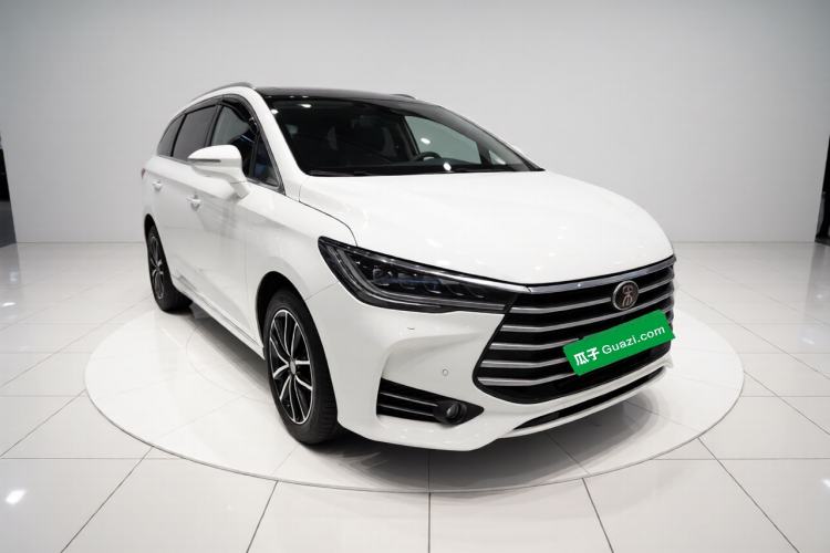 Used BYD Song MAX 2017 1.5T Automatic Smart Connect Prestige 7-Seater Front Right 45 Deg