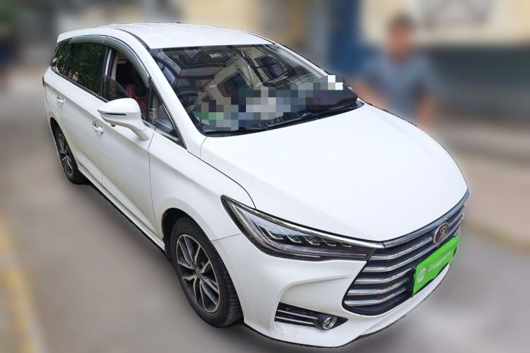 Used BYD Song MAX 2017 1.5T Automatic Smart Connect Luxury 7-Seater Front Right 45 Deg