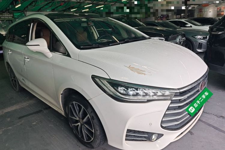 Used BYD Song MAX 2017 1.5T Automatic Smart Connect Prestige 7-Seater Front Right 45 Deg