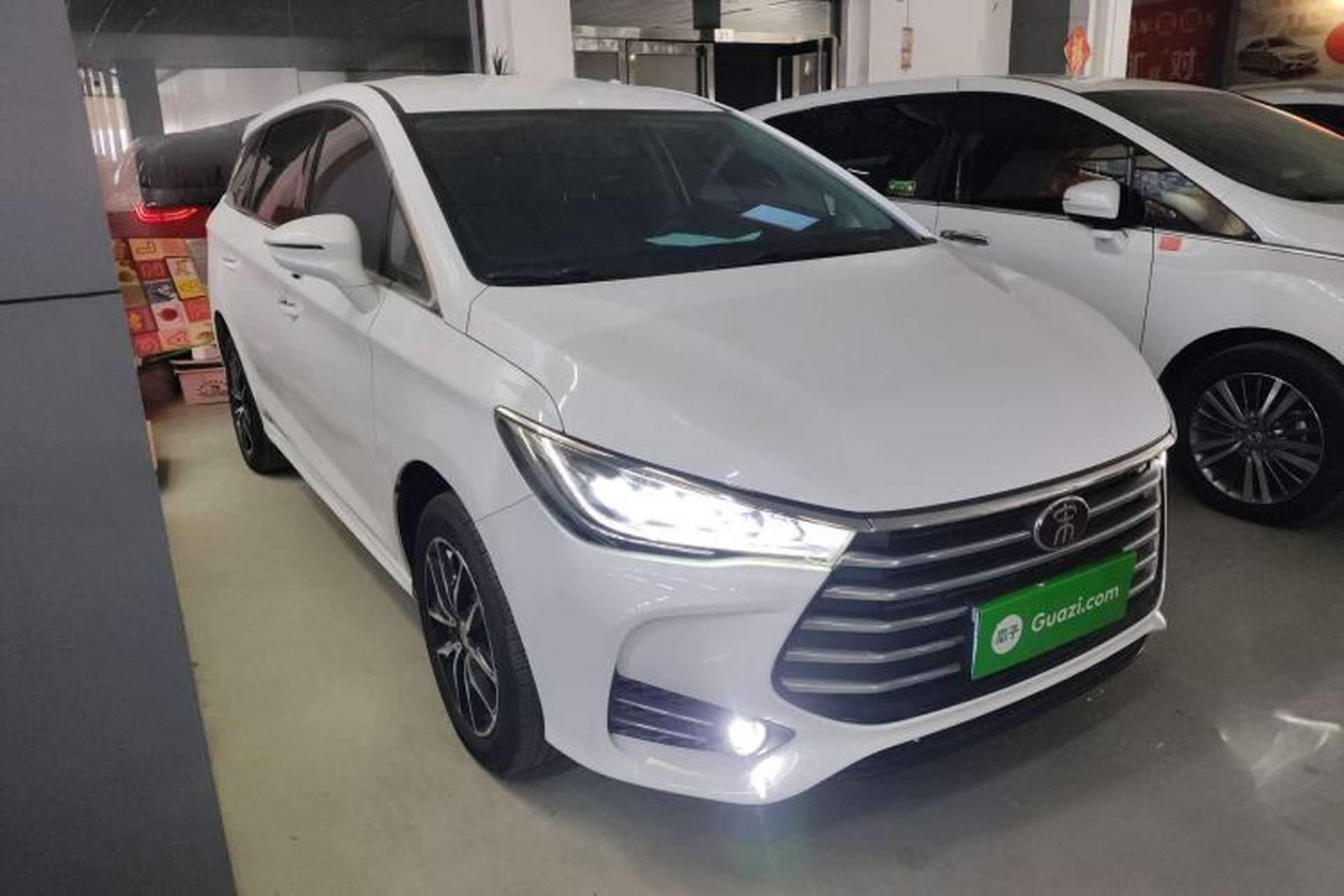 Used BYD Song MAX 2017 1.5T Automatic Smart Connect Luxury 7-Seater Front Right 45 Deg