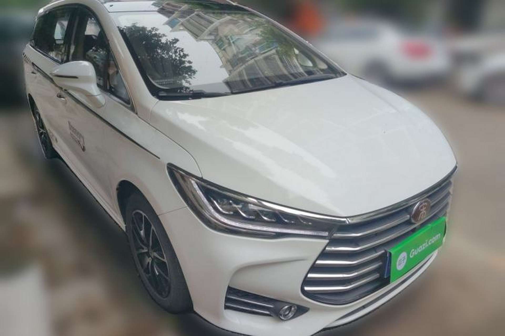 Used BYD Song MAX 2017 1.5T Automatic Smart Connect Elite 7-Seater Front Right 45 Deg