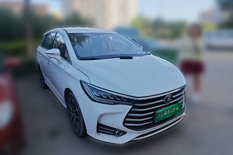 Used BYD Song MAX 2017 1.5T Automatic Smart Connect Luxury 7-Seater Front Right 45 Deg