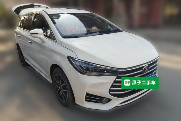 Used BYD Song MAX 2017 1.5T Automatic Smart Connect Luxury 7-Seater Front Right 45 Deg