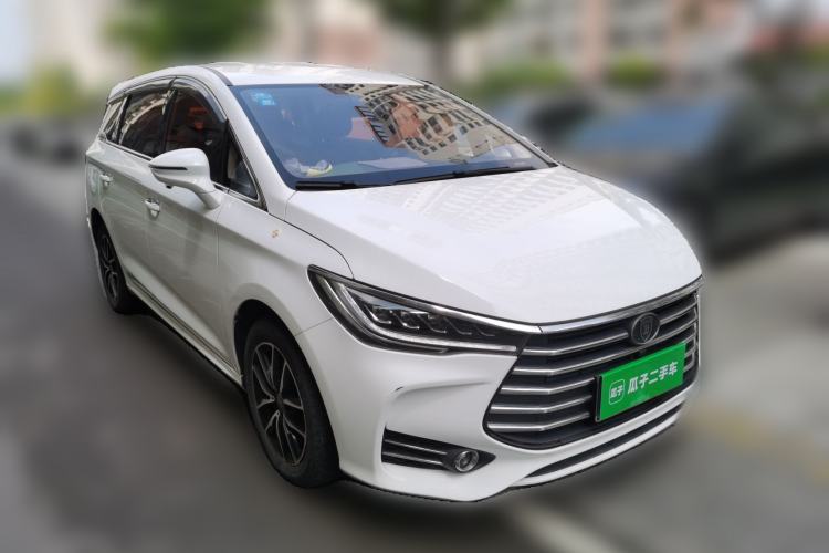 Used BYD Song MAX 2017 1.5T Automatic Smart Connect Luxury 7-Seater Front Right 45 Deg