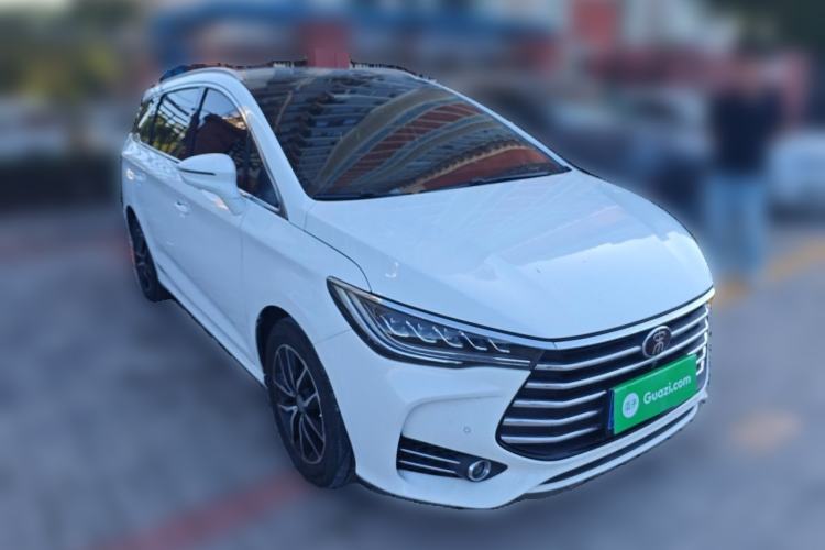 Used BYD Song MAX 2017 1.5T Automatic Smart Connect Prestige 7-Seater Front Right 45 Deg