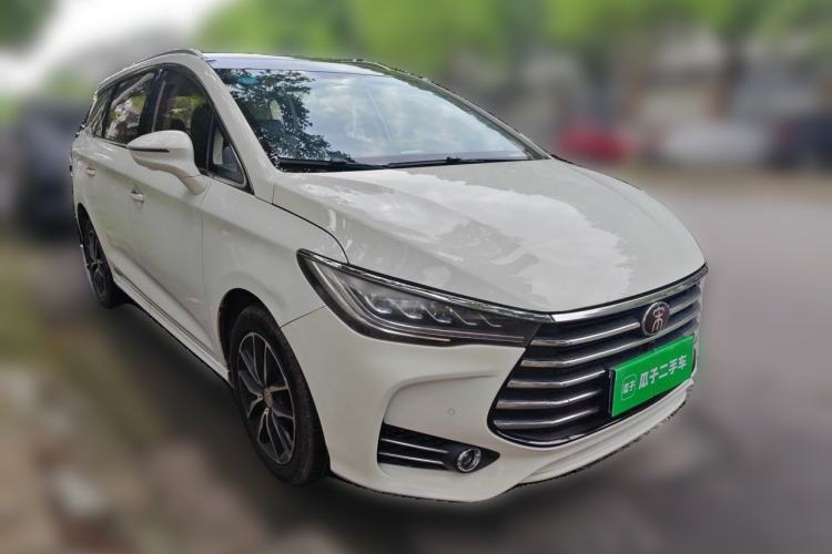 Used BYD Song MAX 2017 1.5T Automatic Smart Connect Prestige 7-Seater Front Right 45 Deg