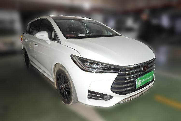 Used BYD Song MAX 2017 1.5T Automatic Smart Connect Elite 7-Seater Front Right 45 Deg