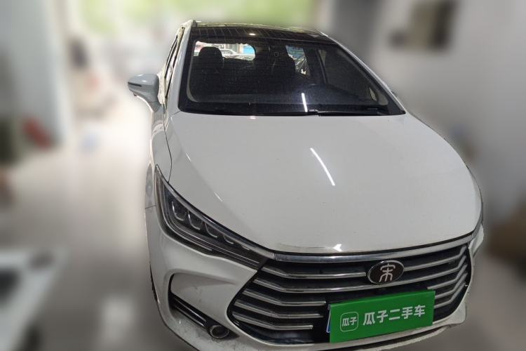 Used BYD Song MAX 2017 1.5T Automatic Smart Connect Elite 7-Seater Front Right 45 Deg
