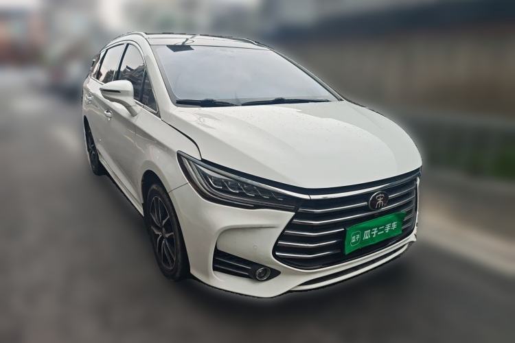 Used BYD Song MAX 2017 1.5T Automatic Smart Connect Prestige 7-Seater Front Right 45 Deg