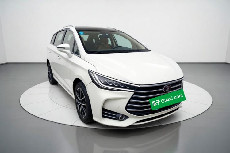 Used BYD Song MAX 2017 1.5T Automatic Smart Connect Prestige 7-Seater Front Right 45 Deg