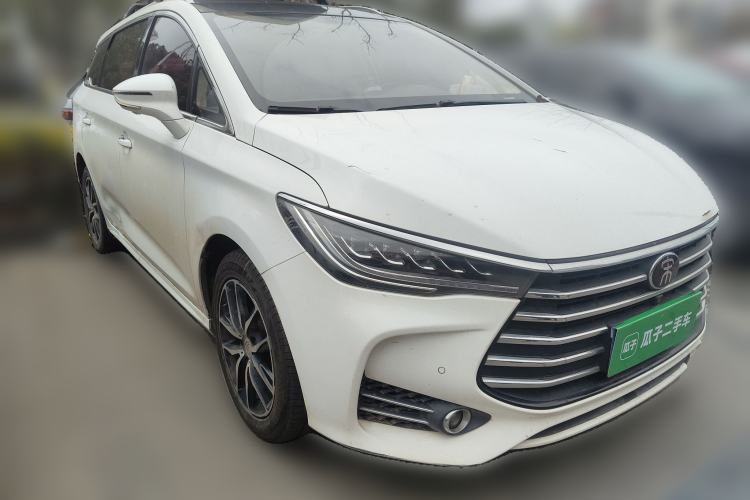 Used BYD Song MAX 2017 1.5T Automatic Smart Connect Prestige 7-Seater Front Right 45 Deg