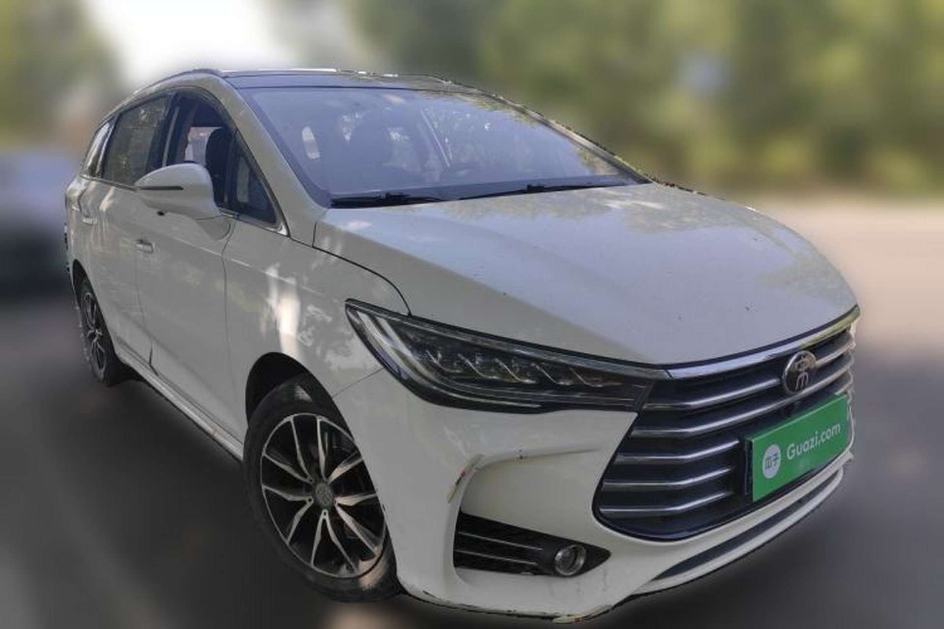 Used BYD Song MAX 2017 1.5T Automatic Smart Connect Elite 7-Seater Front Right 45 Deg
