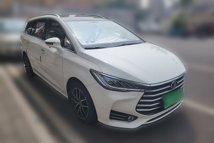 Used BYD Song MAX 2017 1.5T Automatic Smart Connect Elite 7-Seater Front Right 45 Deg